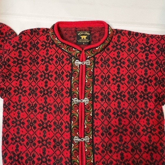 SALE 1/2 OFF Lambswool Sweater Volund Norwegian Cardigan VTG Sz S Red Blk EUC - Picture 4 of 13